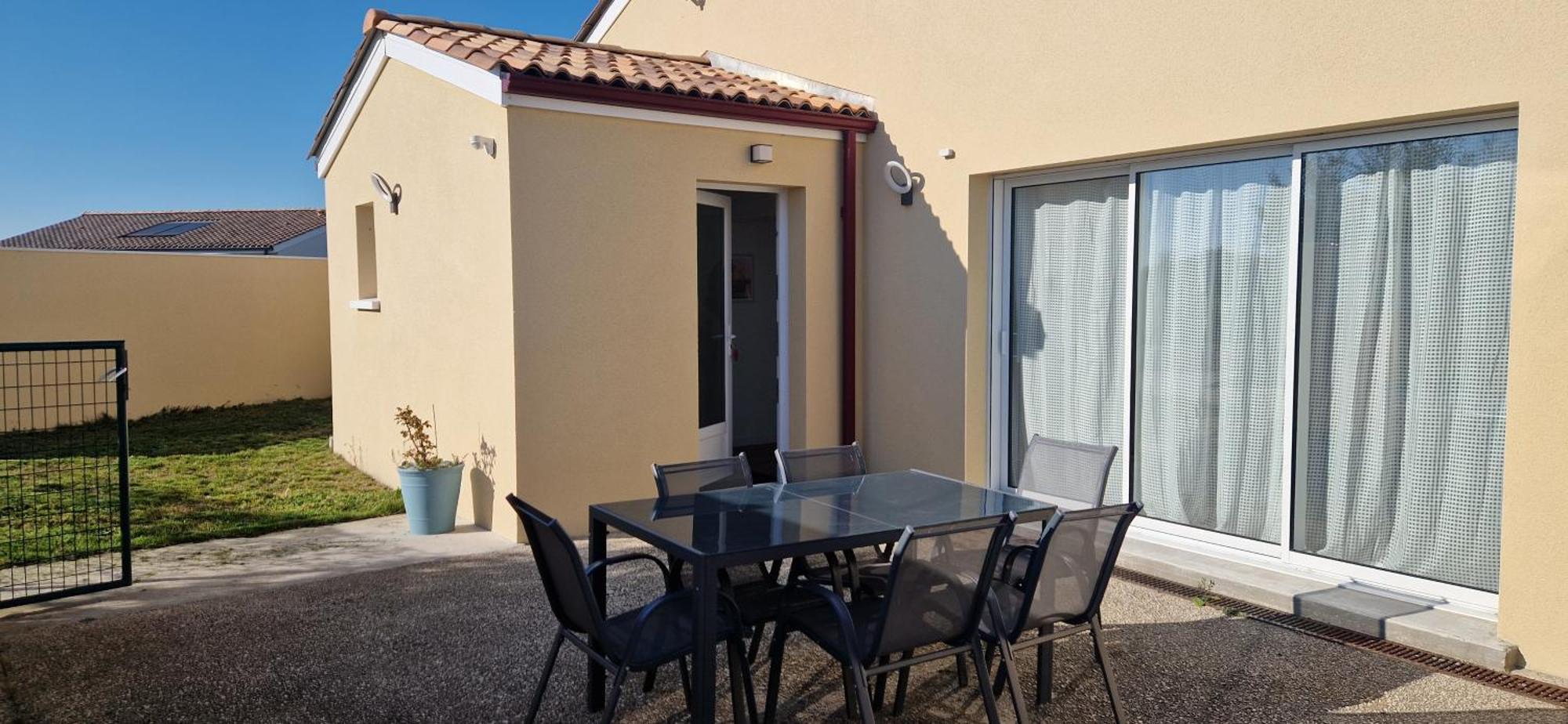 Vila La Jolie Pradelle Virsac Exteriér fotografie